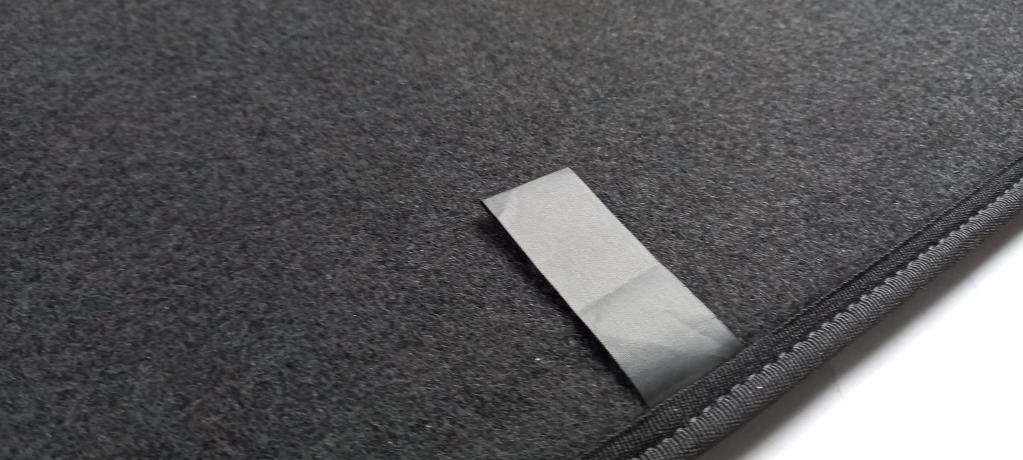 Original OE Volkswagen Kofferraummatte 57A061163