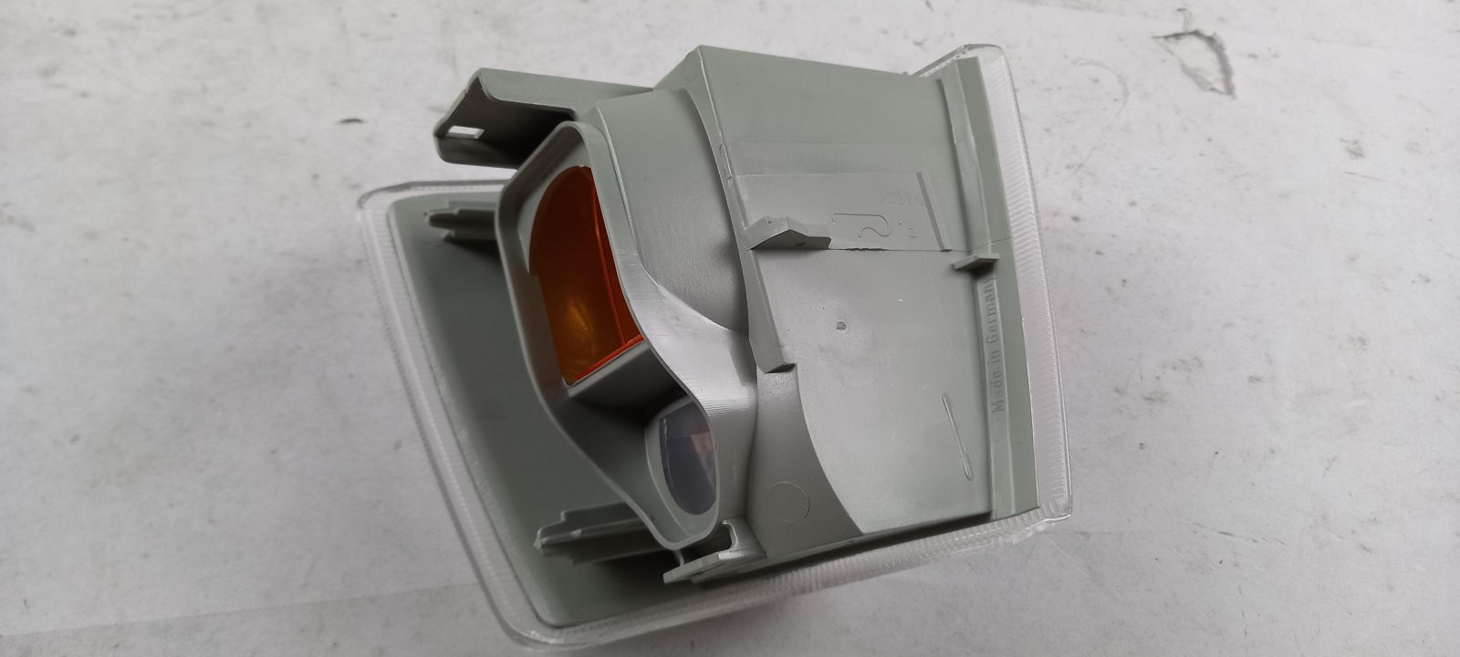 Original OE VOLVO Heckleuchte 6817028