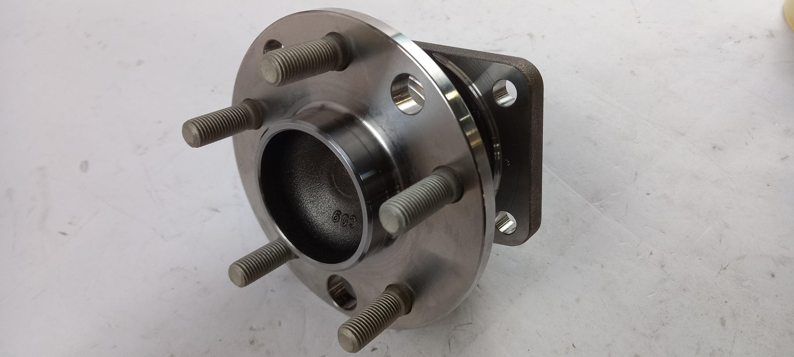 Original FORD Mondeo 3 Radnabe hinten 4858822