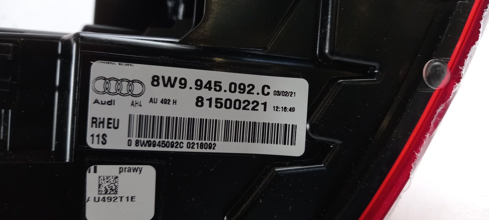 Original OE Volkswagen Heckleuchte 8W9945092C