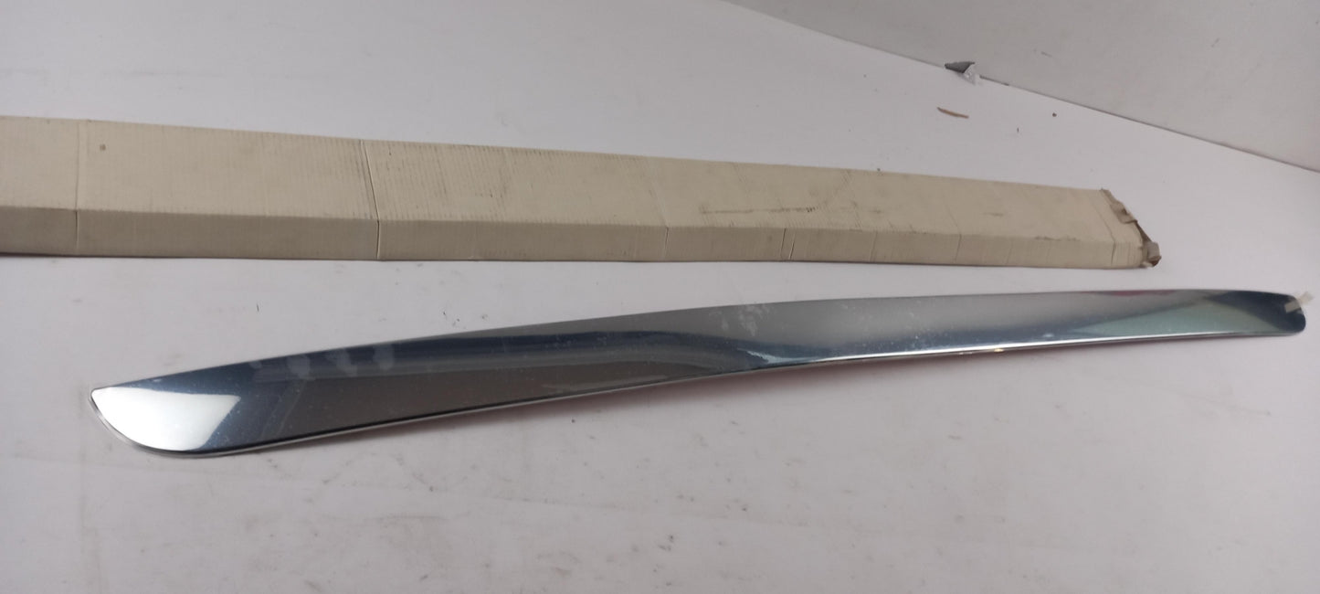 Original OE Volkswagen Heckklappe Zierleiste 3R9071350