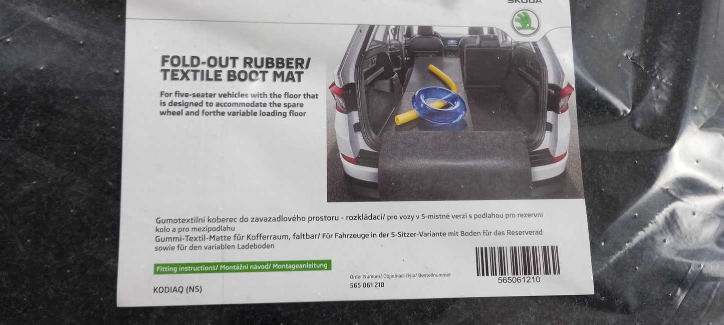 Original OE Volkswagen Kofferraummatte 565061210