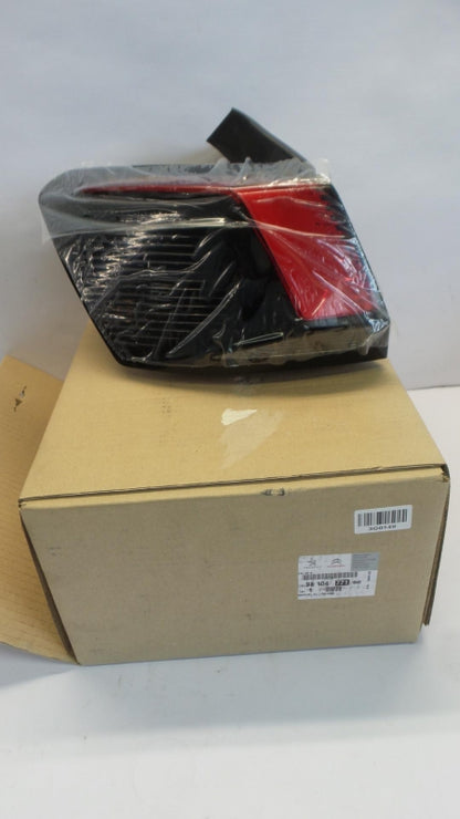 Original PEUGEOT 3008 Heckleuchte Rückleuchte links 9810477180