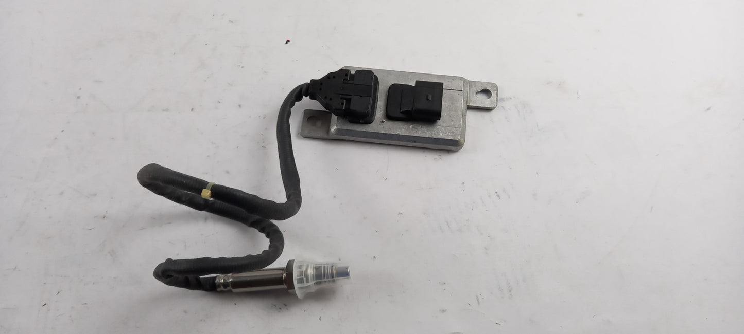 Original VW Passat B7 NOx Sensor Lambdasonde nach Katalysator 2.0TDI 03L907807AC