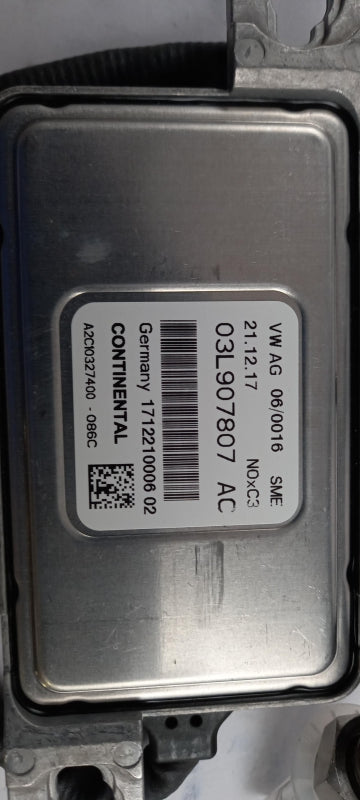Original VW Passat B7 NOx Sensor Lambdasonde nach Katalysator 2.0TDI 03L907807AC