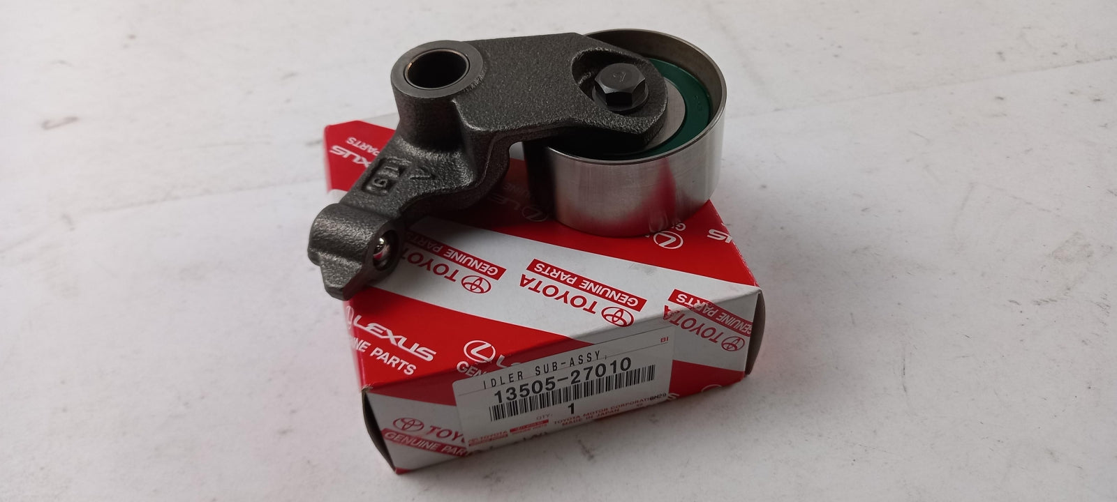 Original TOYOTA Avensis Corolla Previa RAV4 Tarago 2.0d Spannrolle 1350527010