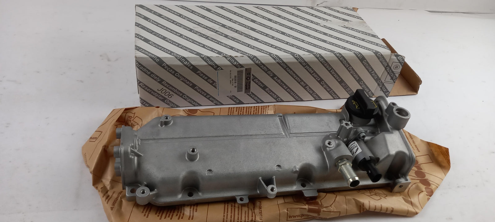 Original FIAT 500 500C Panda Punto Idea 1.2/1.4L Ventildeckel 55269748