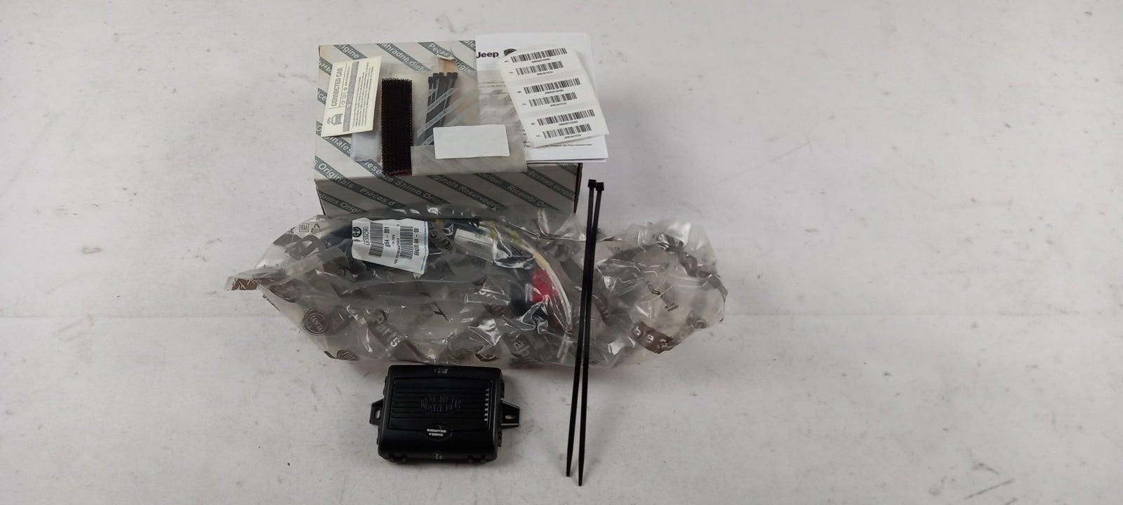 Original JEEP Renegade 2015- Verbindungssatz T-Box Steuergerät 71808601