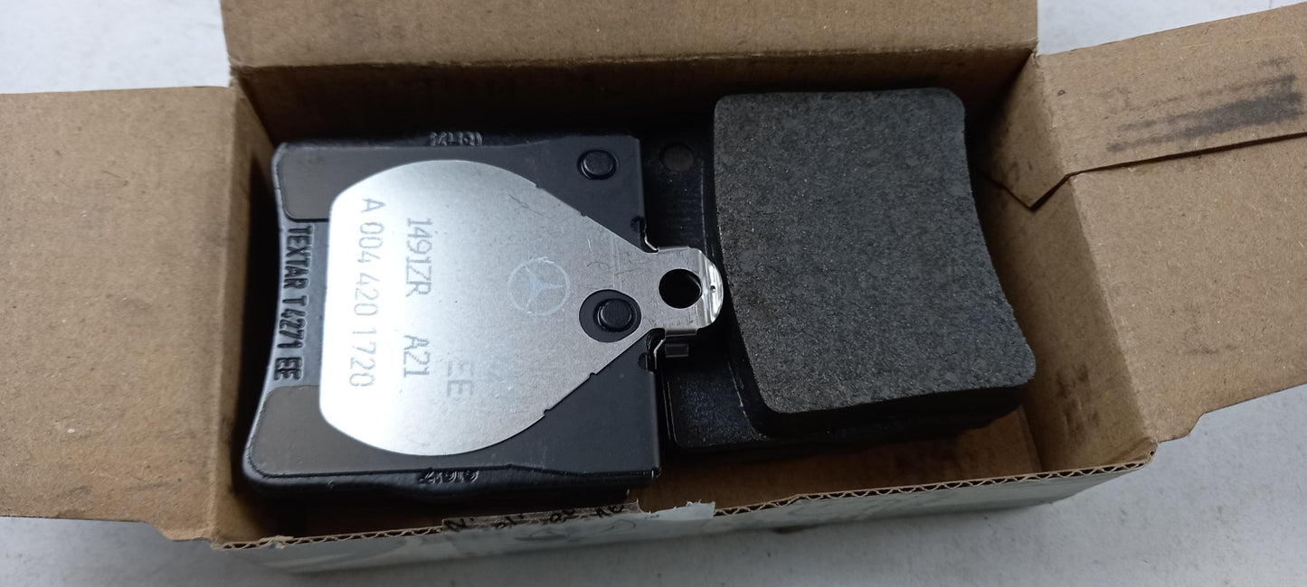 Original OE MERCEDES-BENZ Bremsbeläge A004420172041
