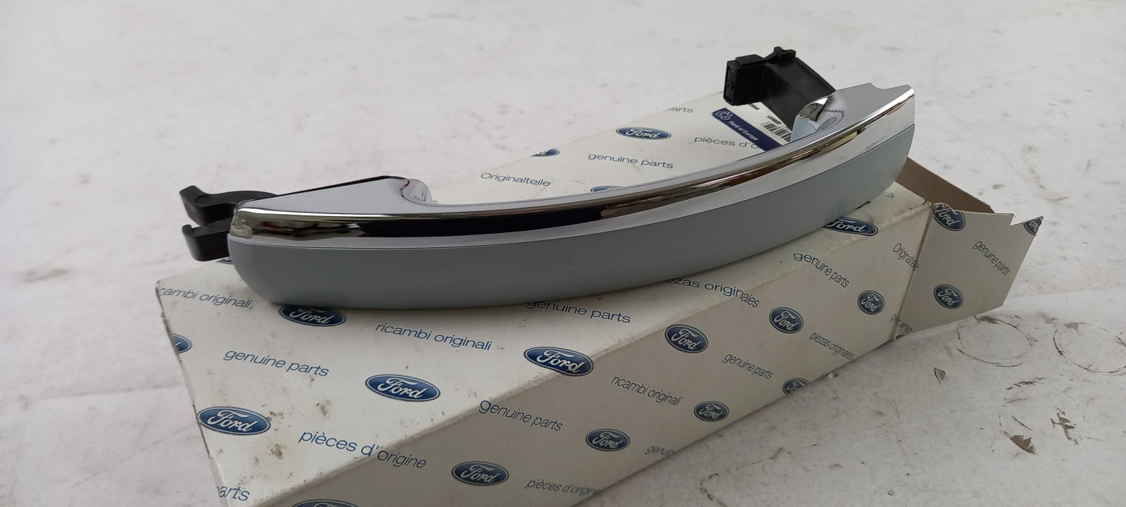 Original FORD Mondeo (GE) '00-'07 exterior door handle primed left 1451790 