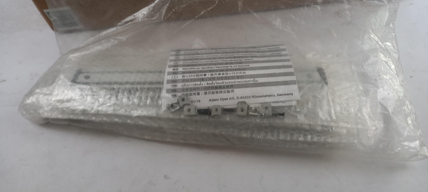 Original OPEL Astra-K Links and Rechts Kofferraum Führungsschiene 13482105