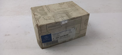 Original OE MERCEDES-BENZ Bremsbeläge A0044200820