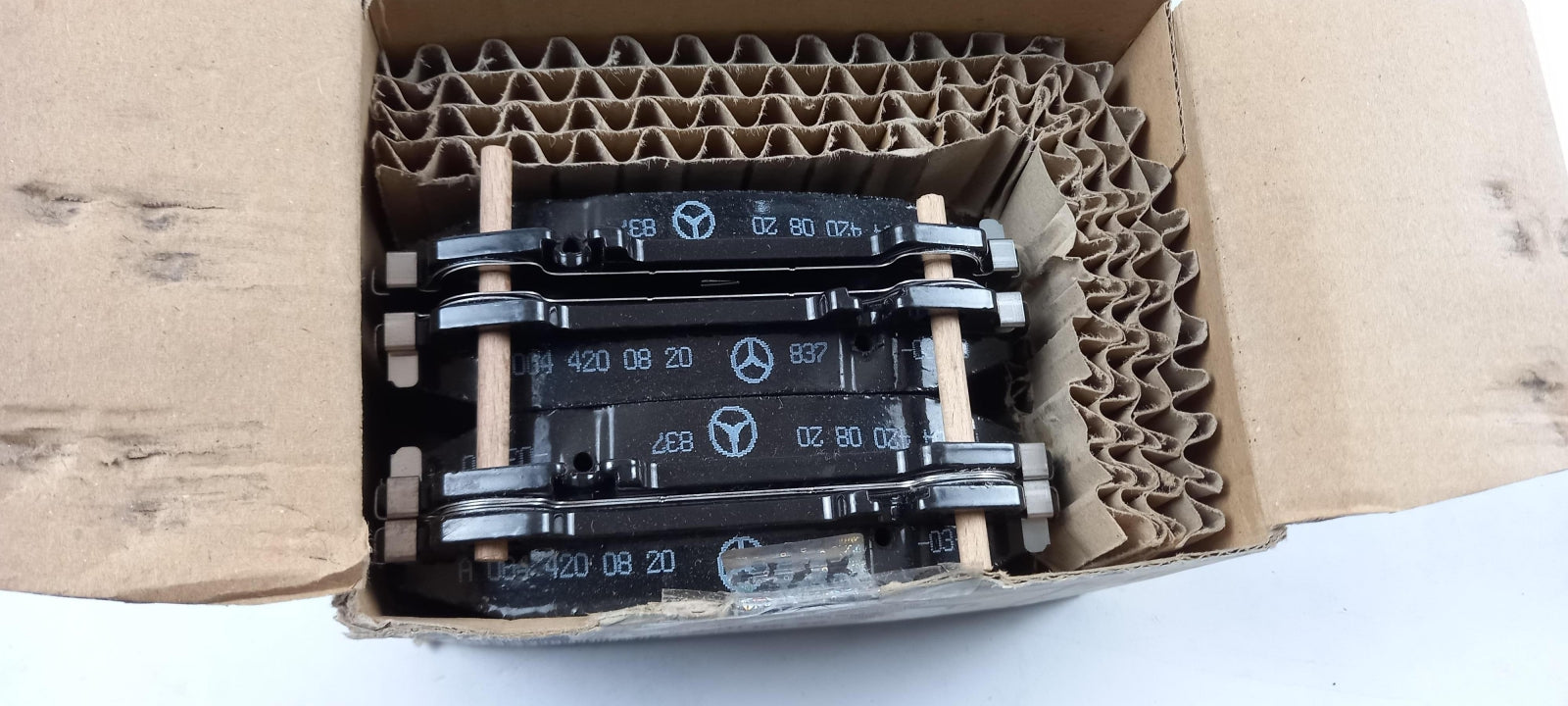 Original MERCEDES-BENZ S-Klasse CL-Klasse -2006 Bremsbeläge Vorne A0044200820