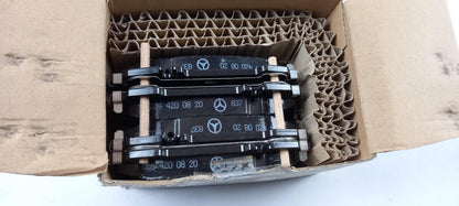 Original MERCEDES-BENZ S-Klasse CL-Klasse -2006 Bremsbeläge Vorne A0044200820