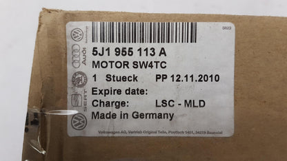 Original SKODA Fabia II (5J) Wischermotor Vorne 5J1955113A