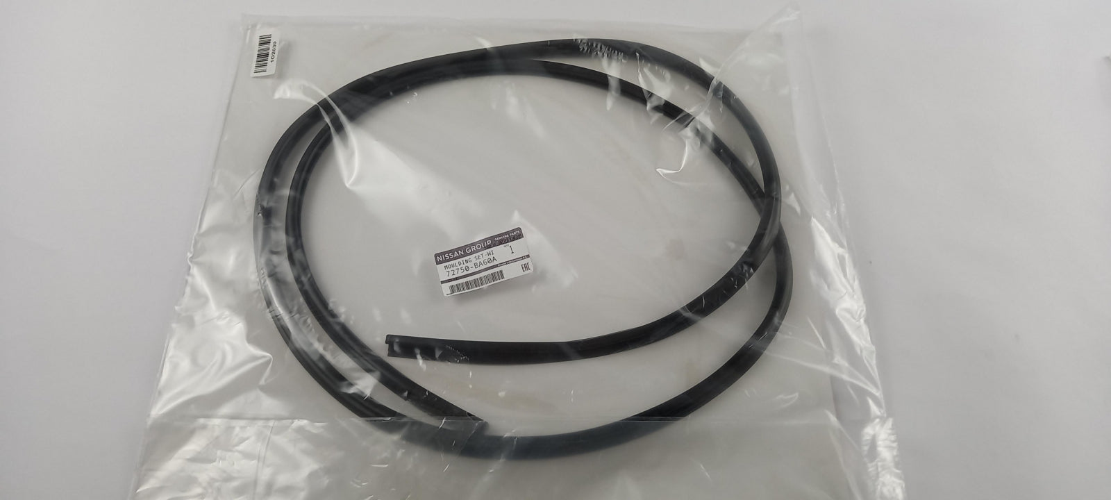 Original OE NISSAN Windscheibe Dichtung 72750BA60A