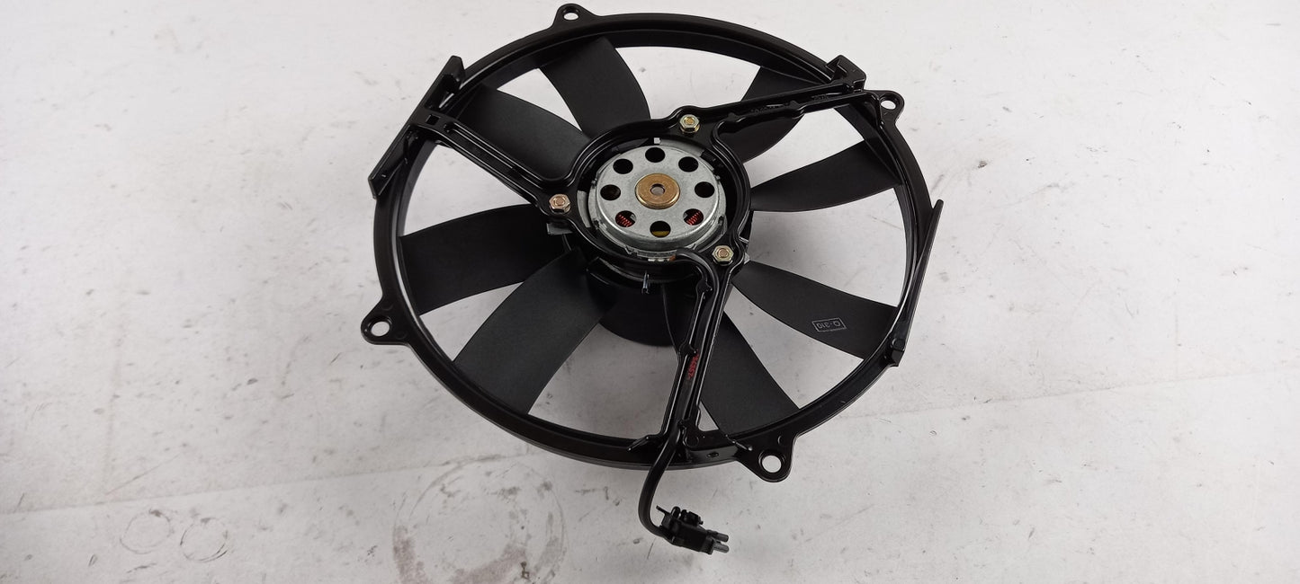 Original OE MERCEDES-BENZ Motorkühlung Lüfter A0015001293