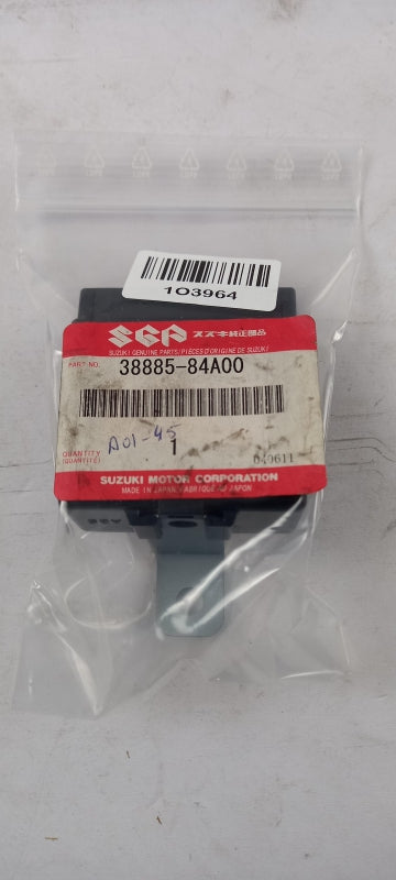 Original OE SUZUKI Steuergerät 3888584A00000