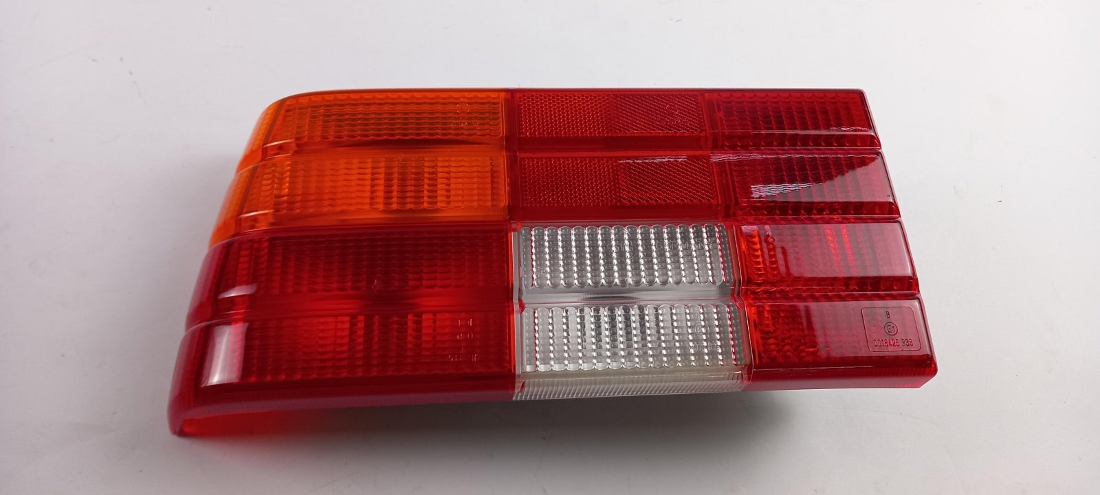 Original OE OPEL Heckleuchte 90141627