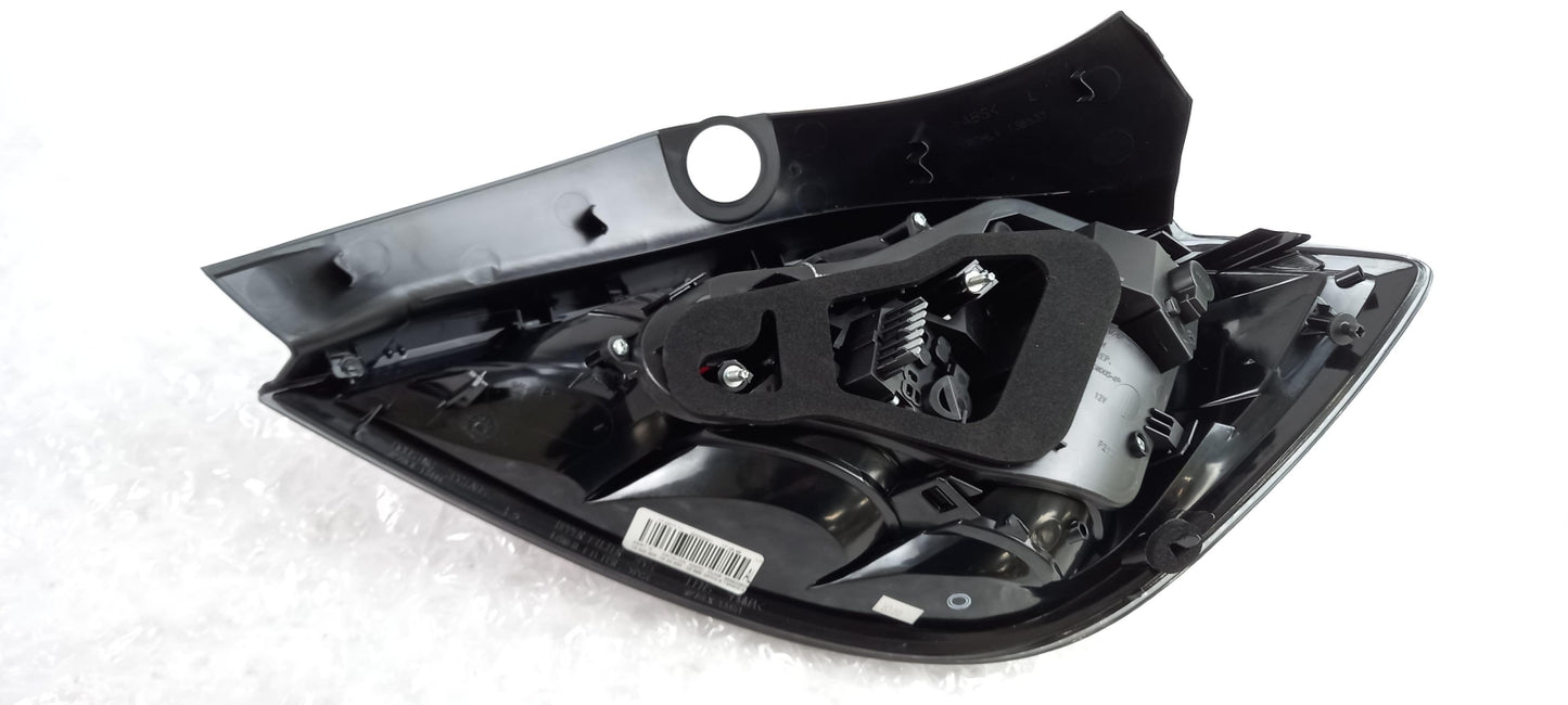 Original OE OPEL Heckleuchte 13222324