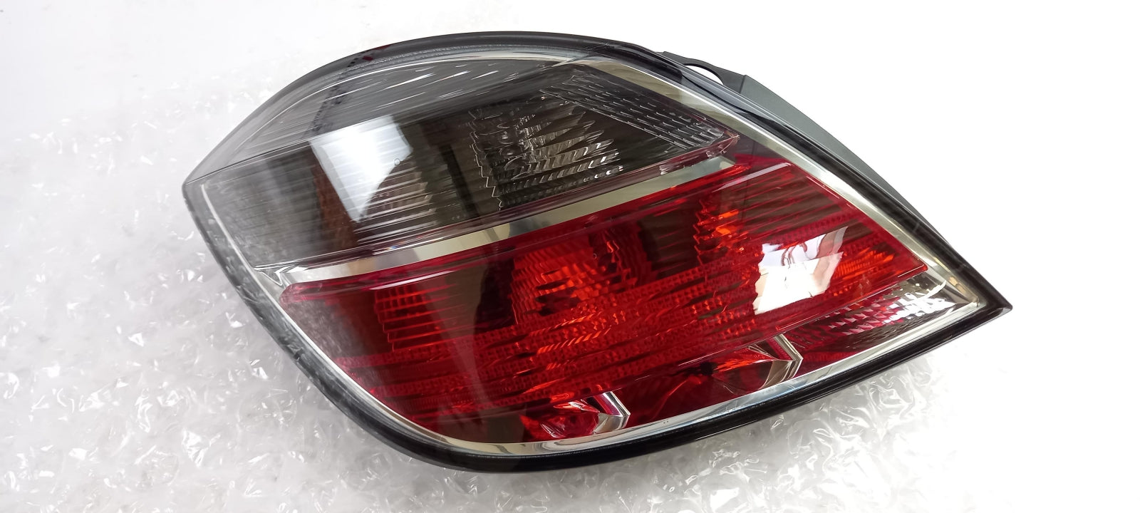 Original OE OPEL Heckleuchte 13222324