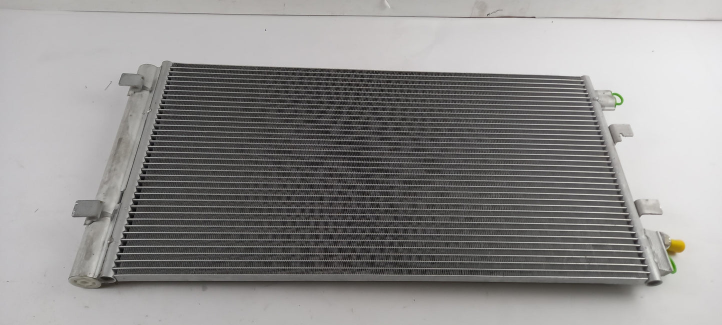 Original RENAULT Fluence Megane III Scenic III Klimakondensator 921009956R