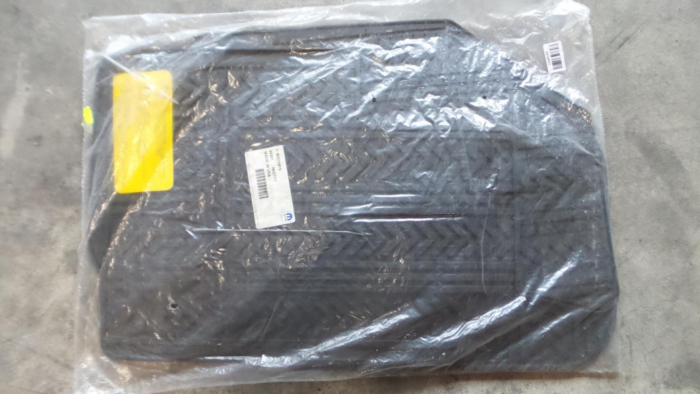 Original FIAT Freemont (2011-2015) Fußmattensatz Gummi Schwarz K82212819