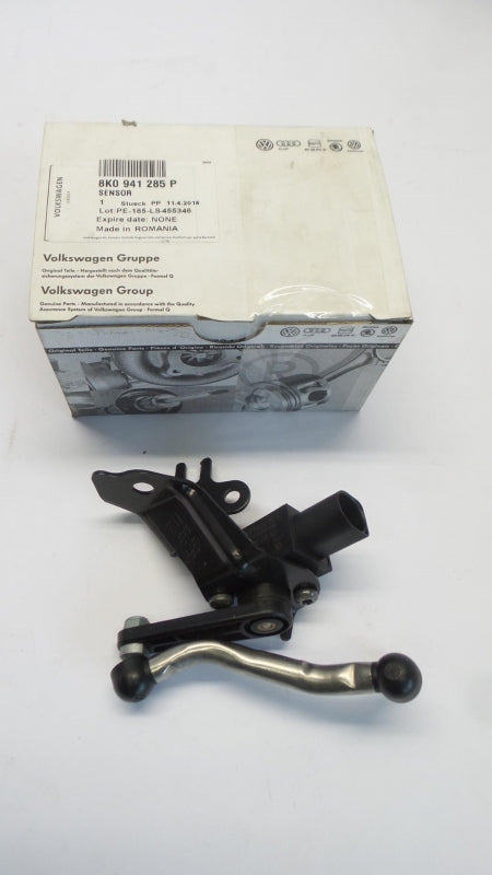 Original AUDI A4 A5 RS4 RS5 Leuchtweitenregelung Niveausensor links 8K0941285P