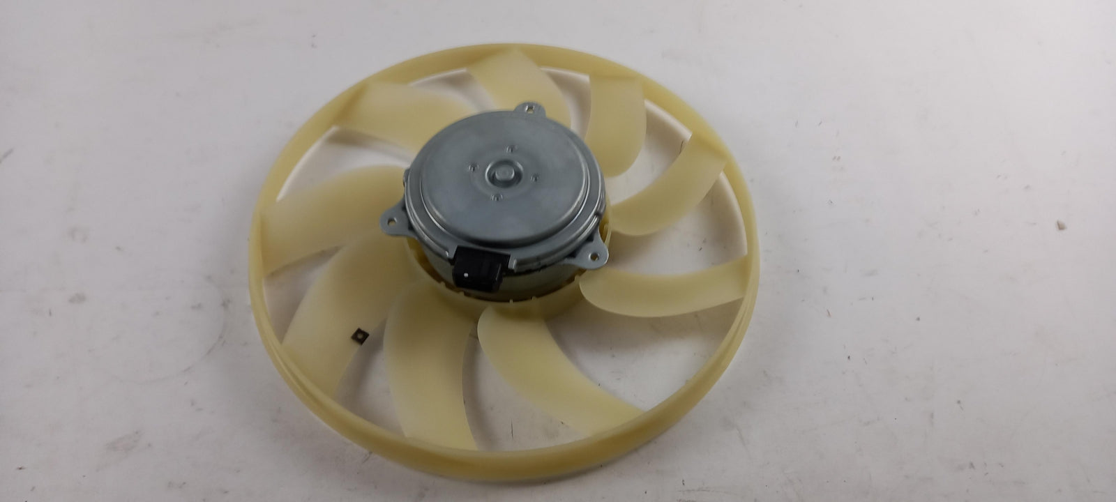 Original OPEL Signum Vectra-C Motorkühlung Lüfter 320mm links 13114369