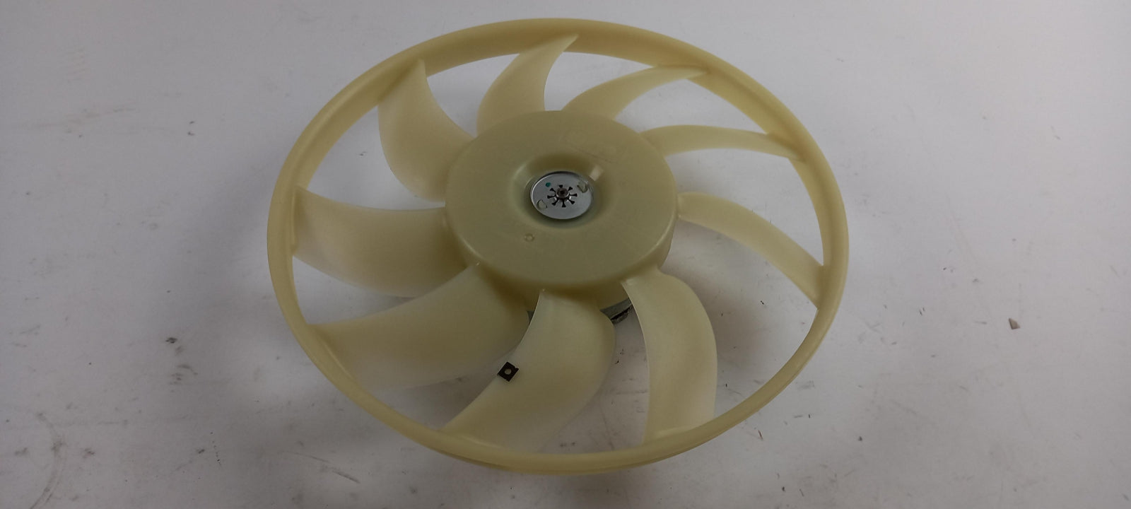 Original OE OPEL engine cooling fan 13114369 