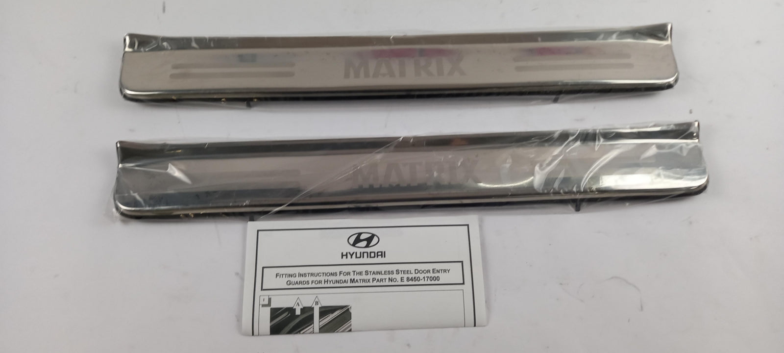 Original OE HYUNDAI/KIA door sill set E845017000 