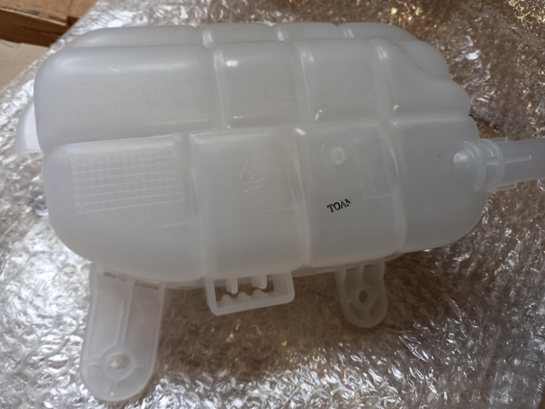 Original OPEL Mokka J13 1.4 1.6 1.8 1.7CDTi Ausgleichsbehälter 95380033