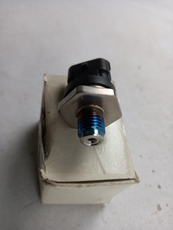 Original OE OPEL Kraftstoffdruck Sensor 93194390