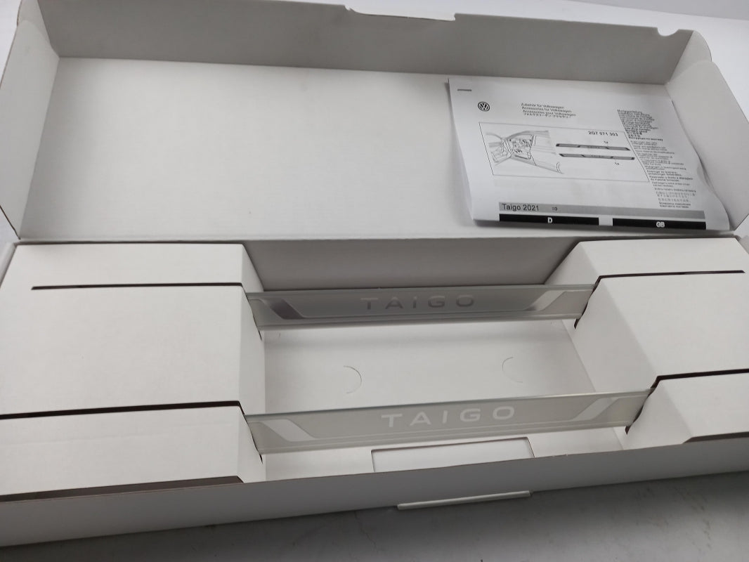 Original OE Volkswagen door sill set 2G7071303 