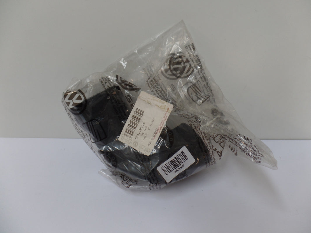 Original OE Volkswagen Ladeluftschlauch 06A145832C