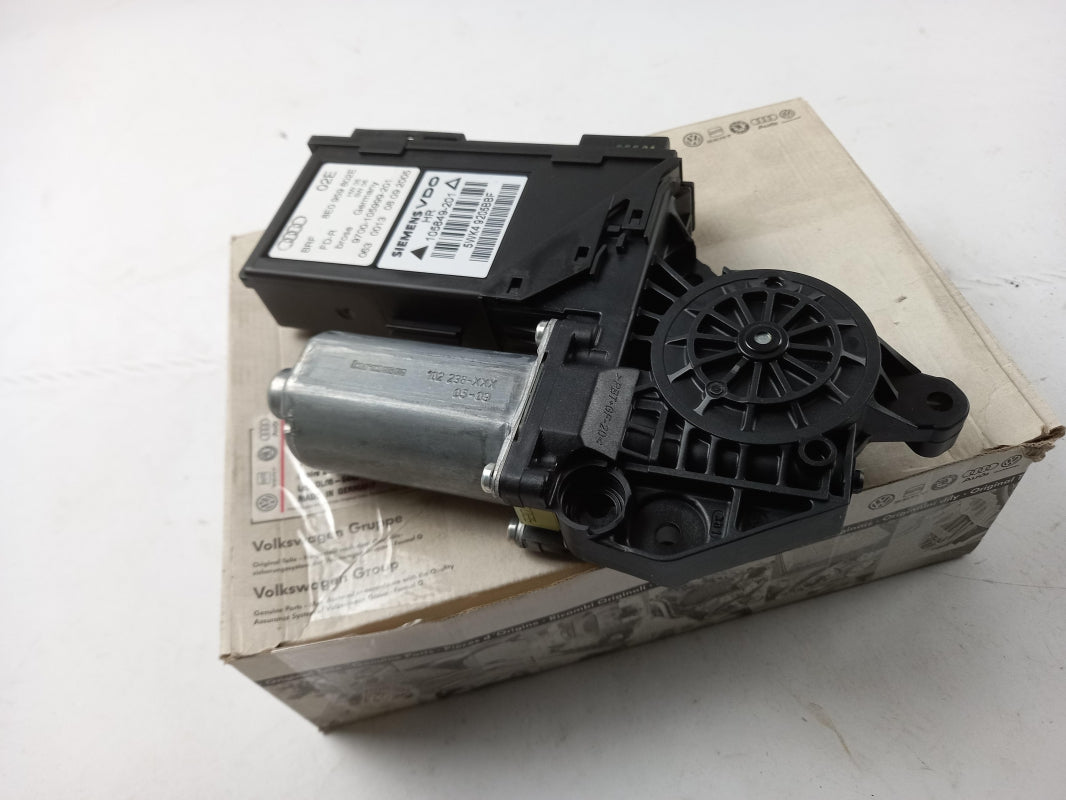 Original OE Volkswagen Fensterhebermotor 8E0959802E