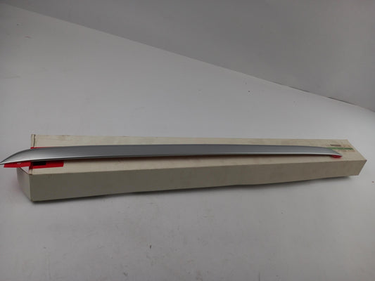 Original OE NISSAN Heckklappe Zierleiste KE7915F021MC