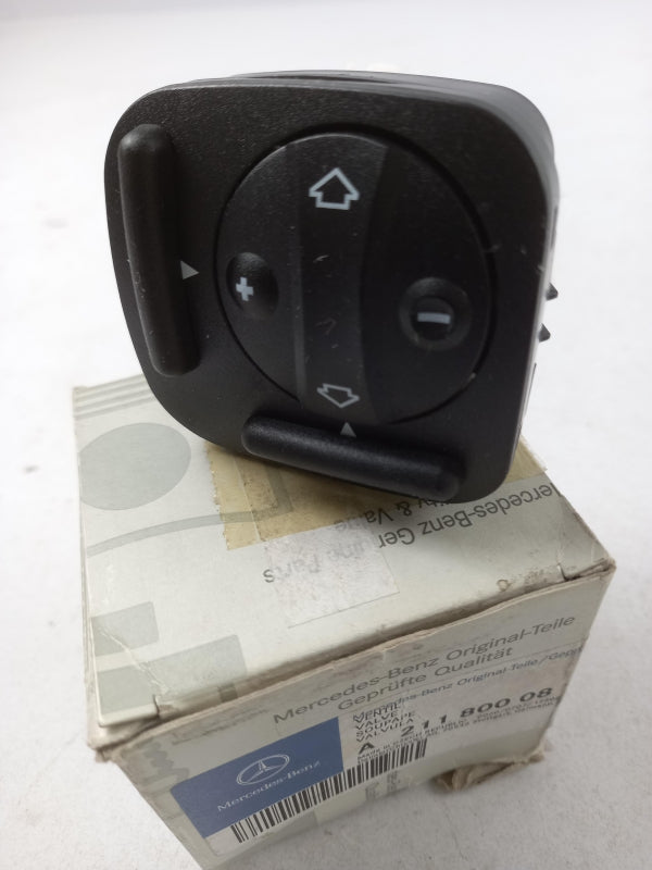 Original OE MERCEDES-BENZ Sitzverstellung Steuerung A2118000878