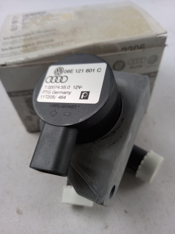 Original OE Volkswagen Zusätzliche Wasserpumpe 06E121601C