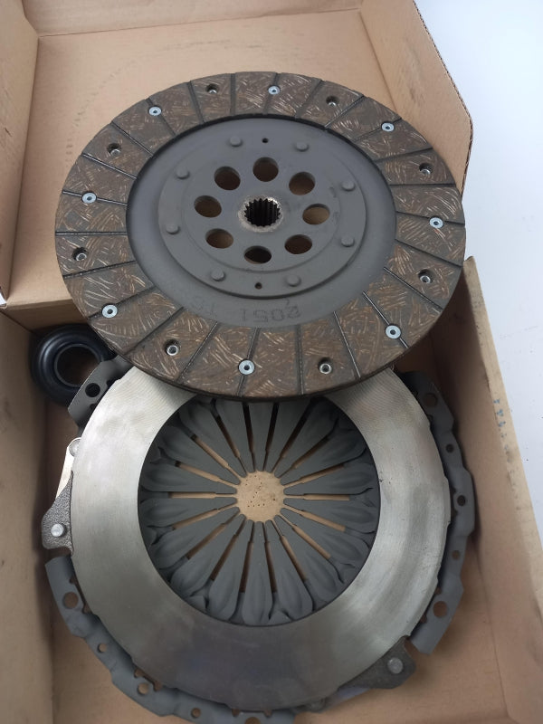 Original OE Peugeot Kupplungssatz 2051T6