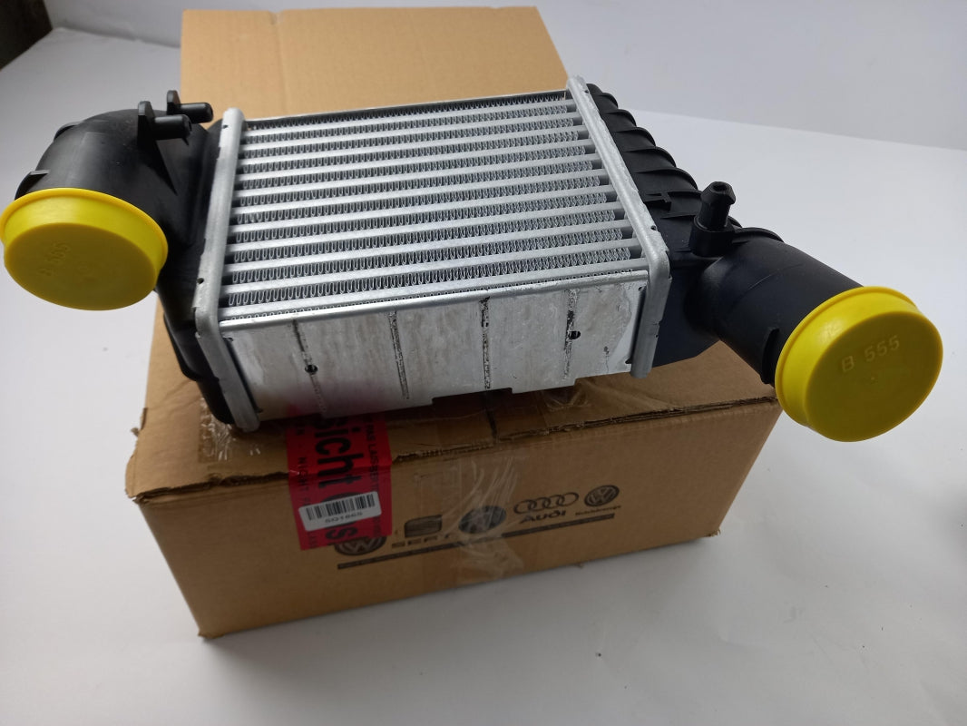 Original OE Volkswagen Ladeluftkühler 059145806