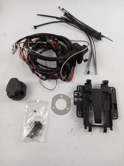 Original OPEL Astra-K E-Satz Elektrosatz Anhängerkupplung 13-polig 13435445