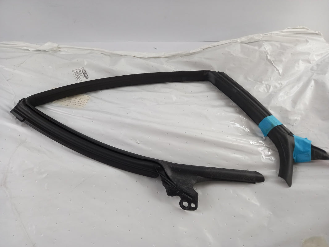Original OE Volkswagen Türdichtung 4G8845695H