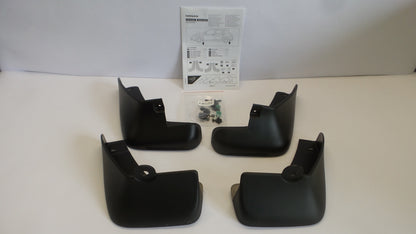Original NISSAN Leaf I '10-'17 Schmutzfängersatz 4-stück vorne+hinten KE7883N080