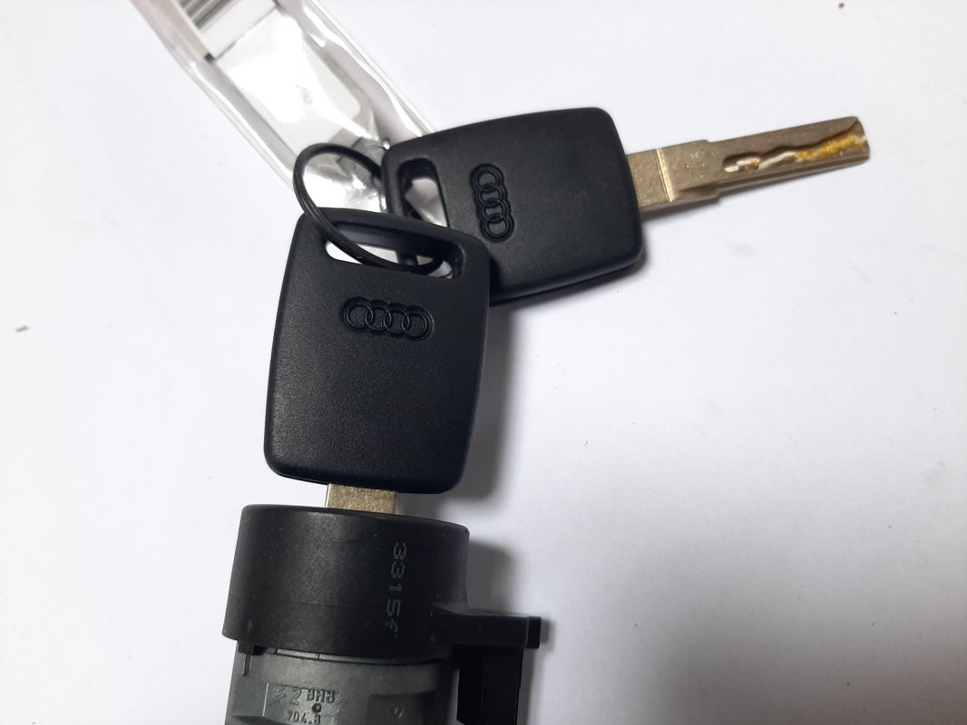 Original AUDI A2 A3 A4 A6 A8 VW Golf SKODA Octavia Fabia Zündschloss 4D0905855G