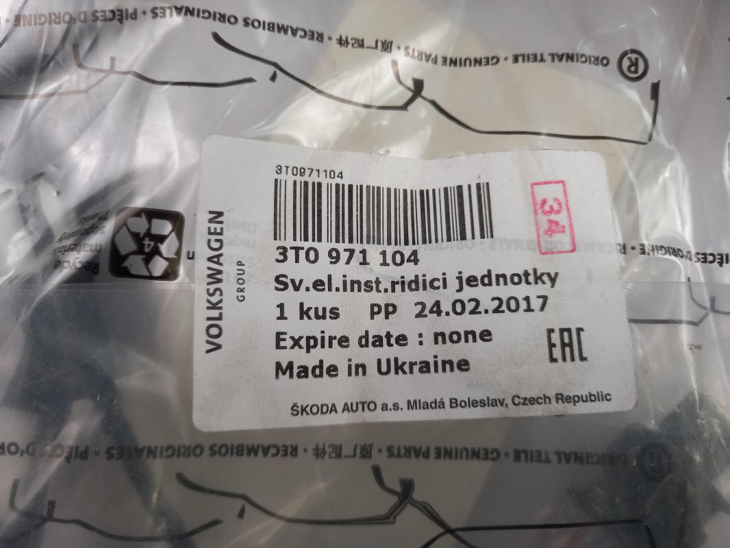 Original SKODA Superb 3T Leitungssatz für Stoßstange PDC hinten 3T0971104