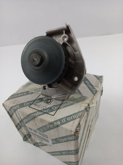 Original FIAT Palio Punto Seicento Doblo Strada 1.1 1.2L Wasserpumpe 55184080