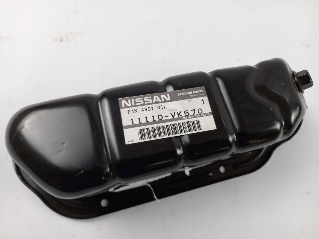 Original OE NISSAN Ölwanne 11110VK570