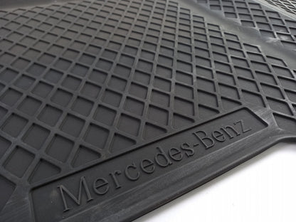 Original MERCEDES-BENZ Sprinter 906 NCV3 Allwetter Fußmattensatz vorne B66570009