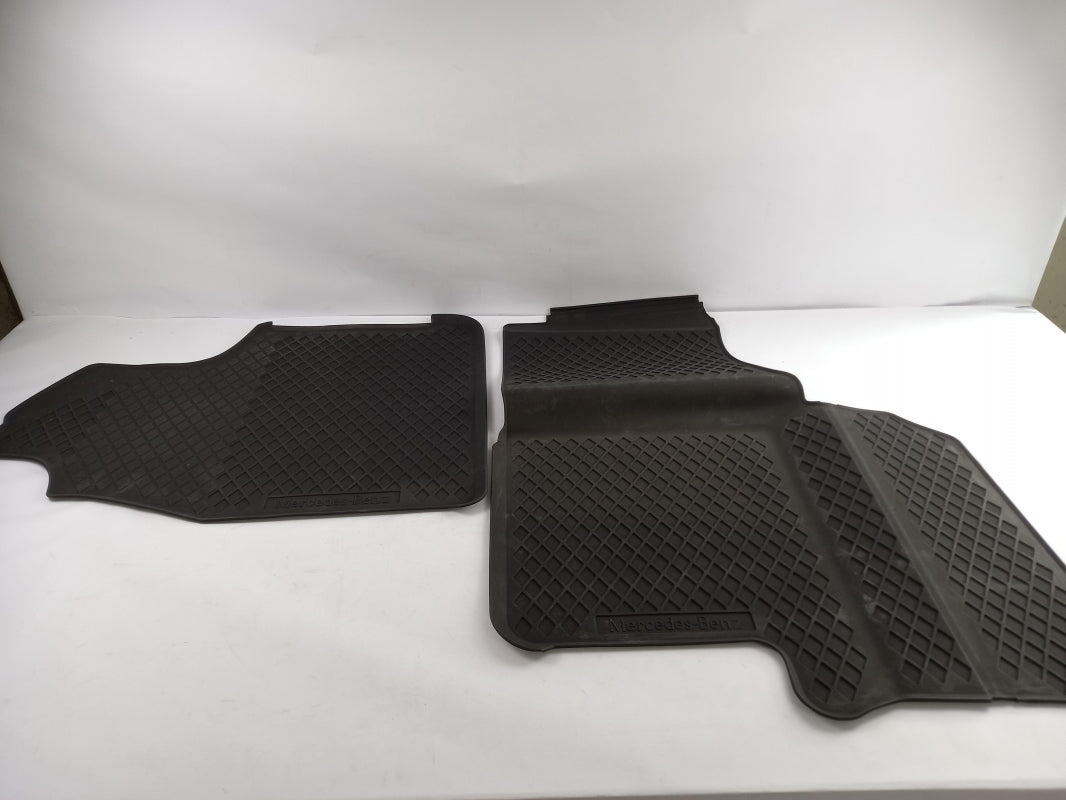 Original MERCEDES-BENZ Sprinter 906 NCV3 Allwetter Fußmattensatz vorne B66570009